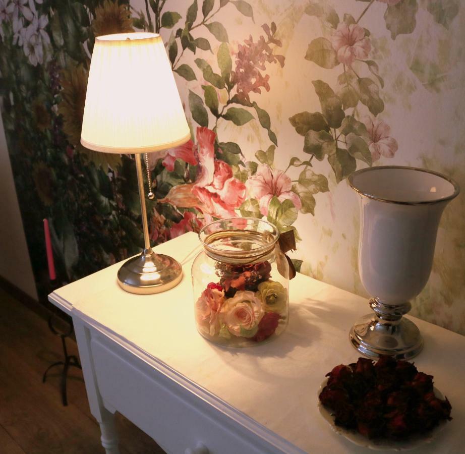 Weingarten  Soutterain - Wohnung Mit Senkgarten מראה חיצוני תמונה